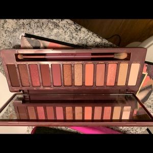 Urban Decay Naked Cherry